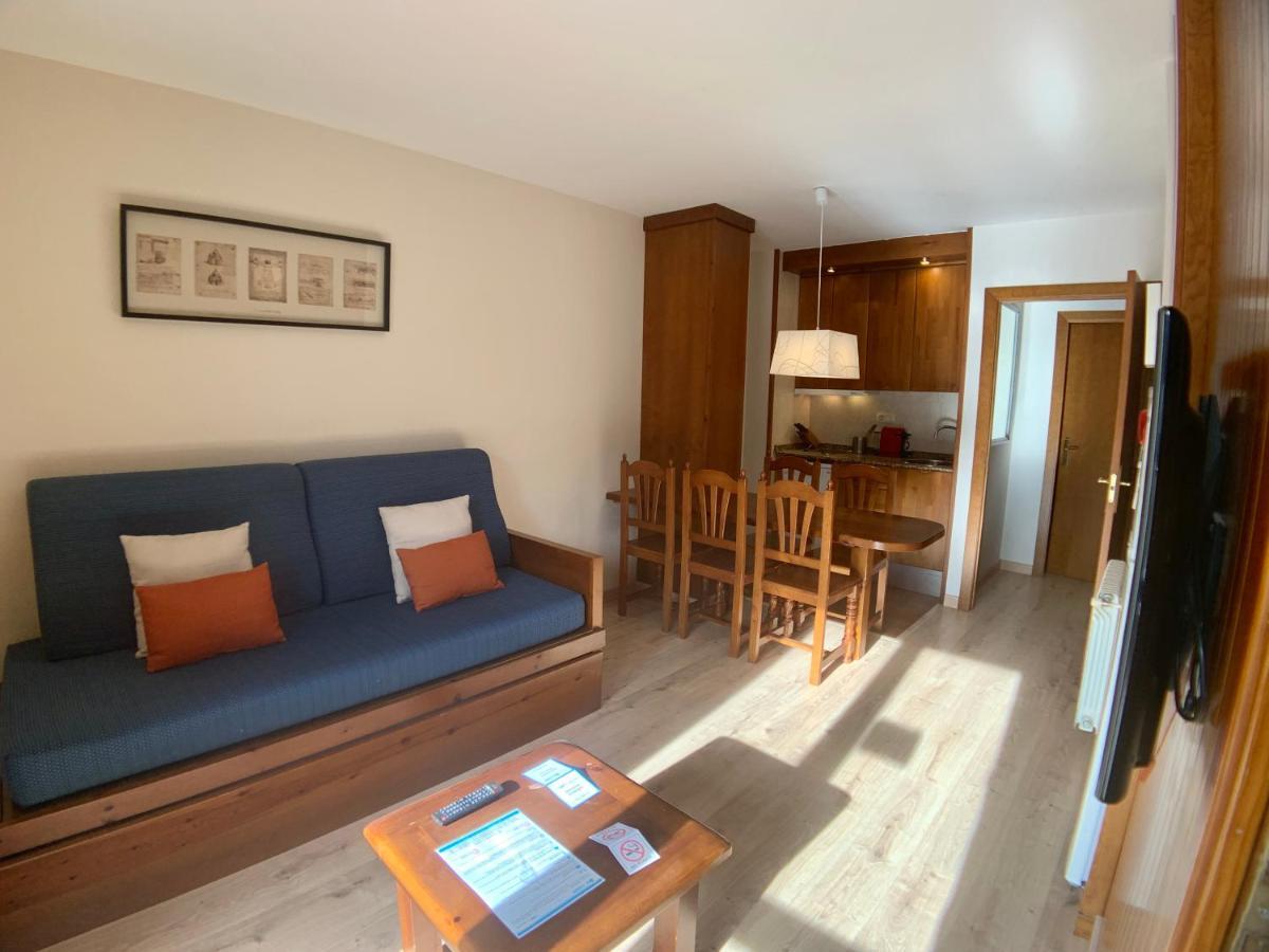 Apartamentos Los Lagos Benasque Exterior photo